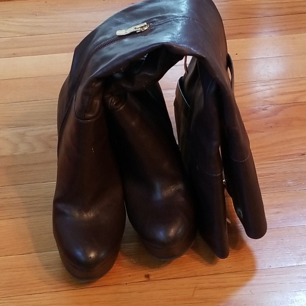 Heels - Picture 4 of 4